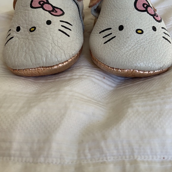 Freshly Picked Hello Kitty Moccasins 💕 - Picture 5 of 6